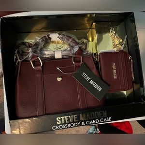 Steve Madden never opened purse set